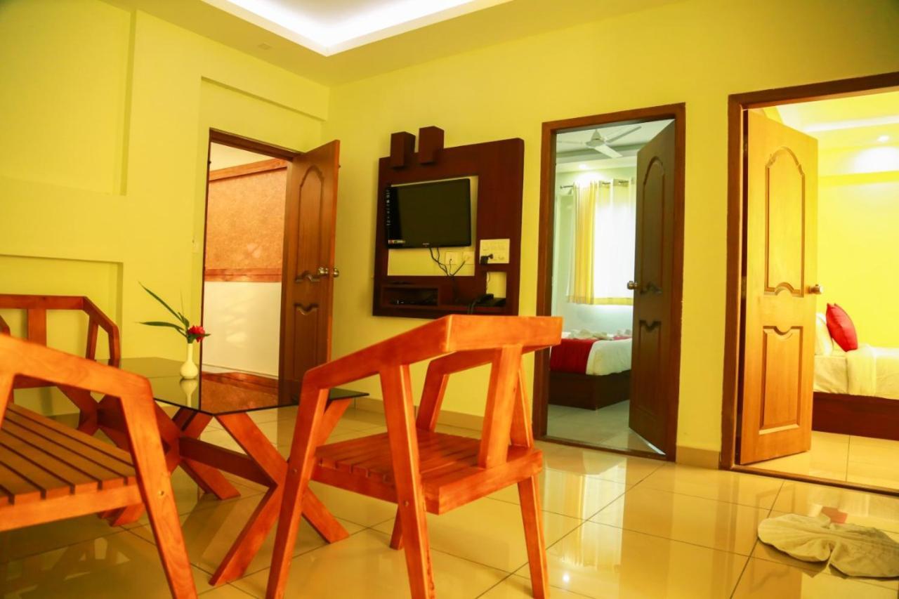 Akan Hotel And Residence Meppādi Esterno foto